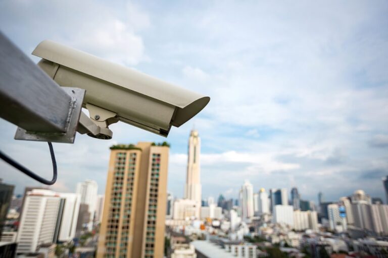 A delicate balance: Responding to a crisis with surveillance tech