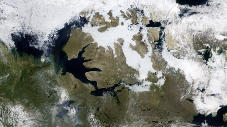 At the Crossroads: Climate Change, Canadian Defence, and the Arctic through a Systems Lens